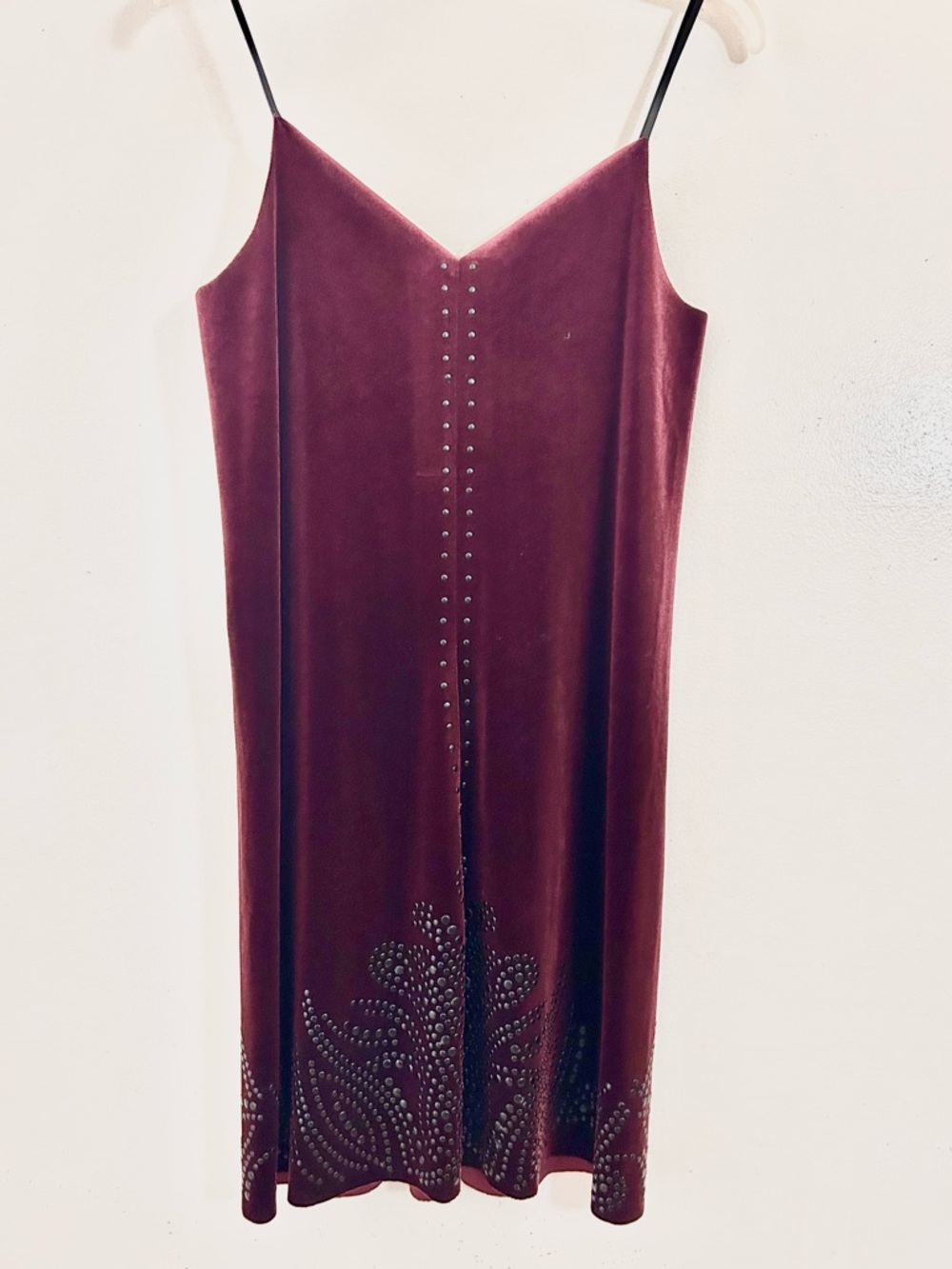 BLANK NYC Velvet Slip Dress Studded Accent Spaghetti Strap Burgundy Maroon SMALL